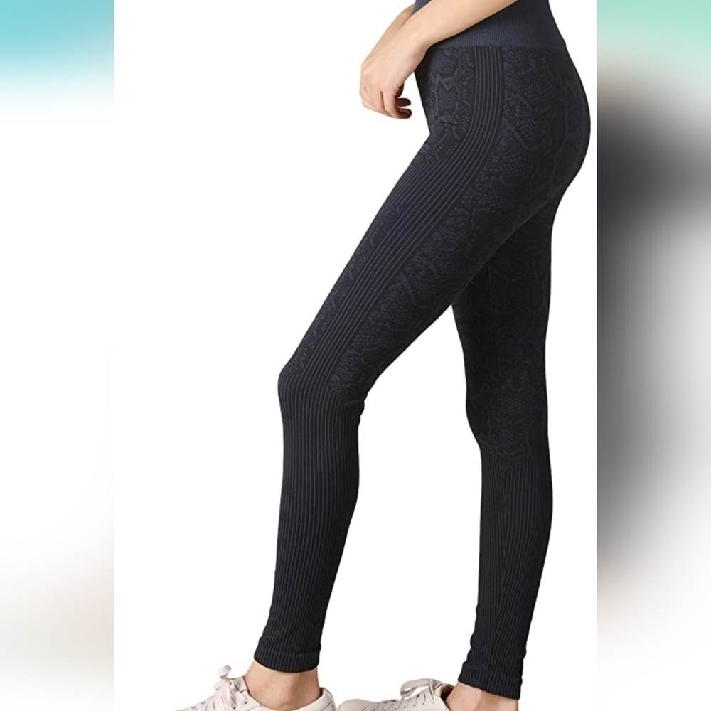 NIKIBIKI Snake Print Seamless Leggings - Picture 8 of 8